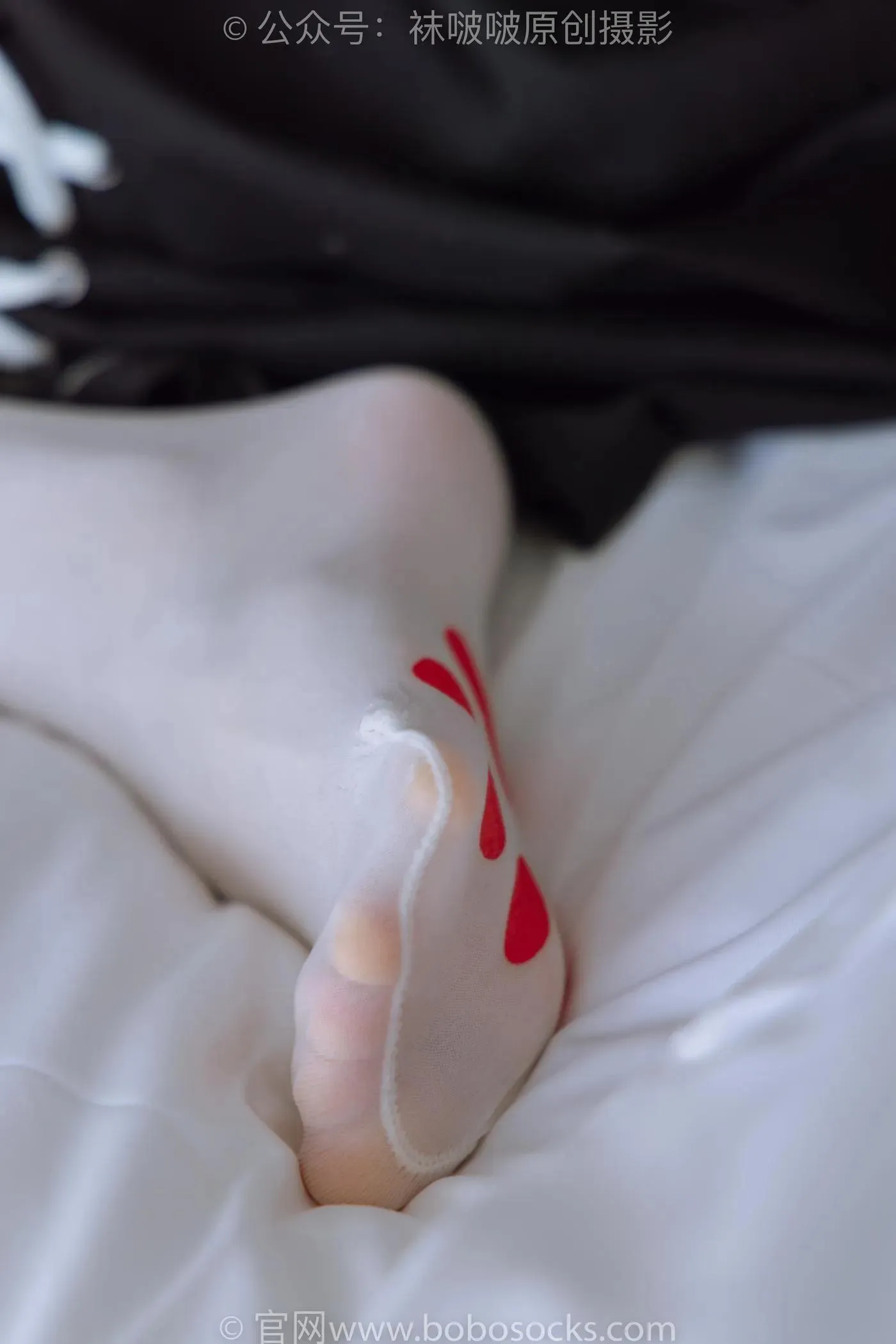 [BoBoSocks袜啵啵]NO.177 稚予-皮鞋、厚白丝（脚底猫爪印款） [140P]插图5